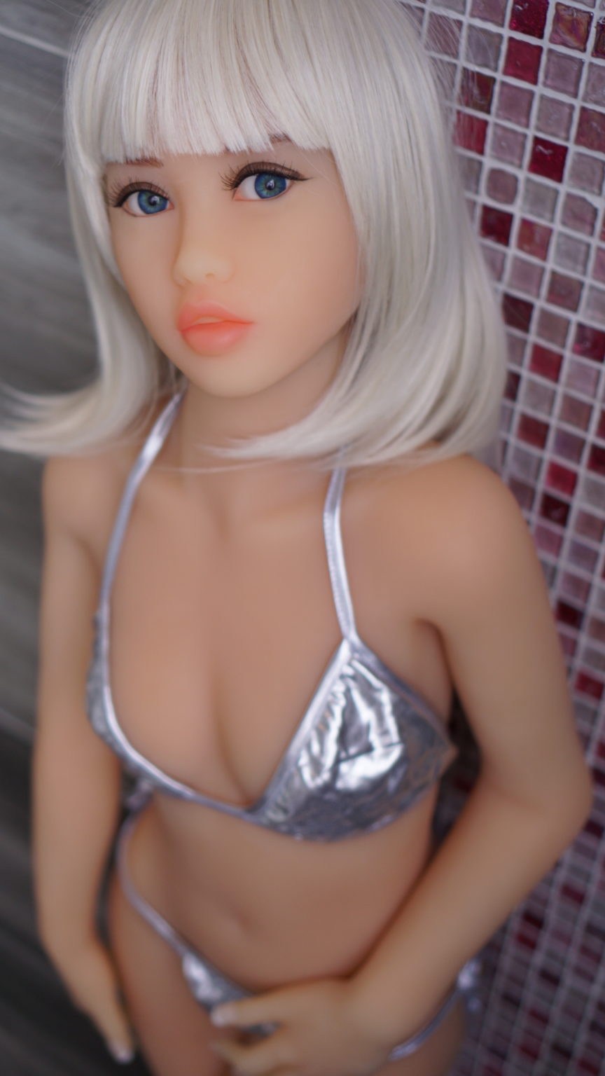 135cm small breasts Bella doll4ever