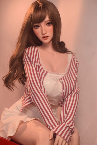 Yoshikawa Yu 165cm Elsa babe Silicone Sex Doll